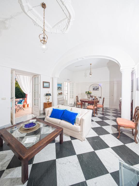 Capri Villa Bismarck Стая снимка