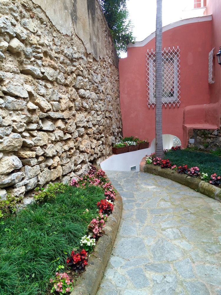 Capri Villa Bismarck Екстериор снимка
