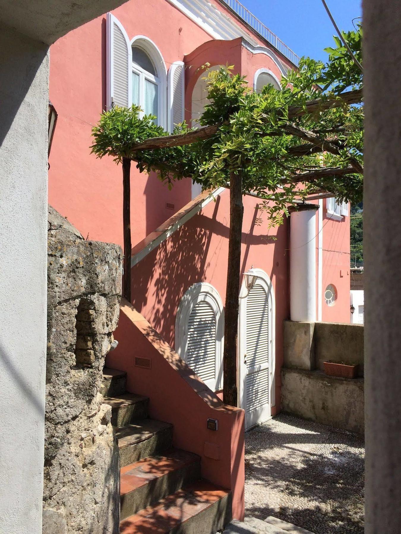 Capri Villa Bismarck Екстериор снимка