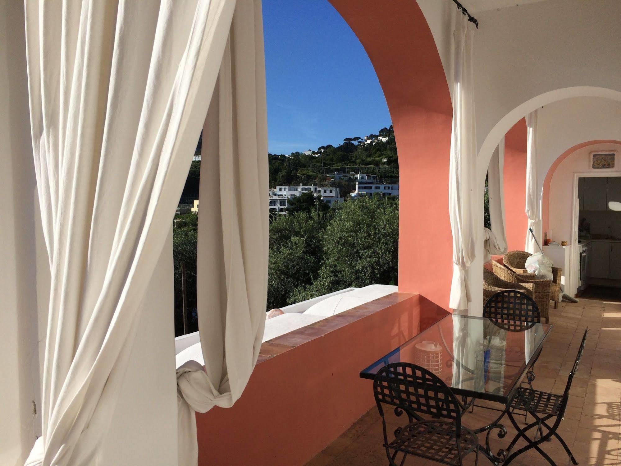 Capri Villa Bismarck Екстериор снимка