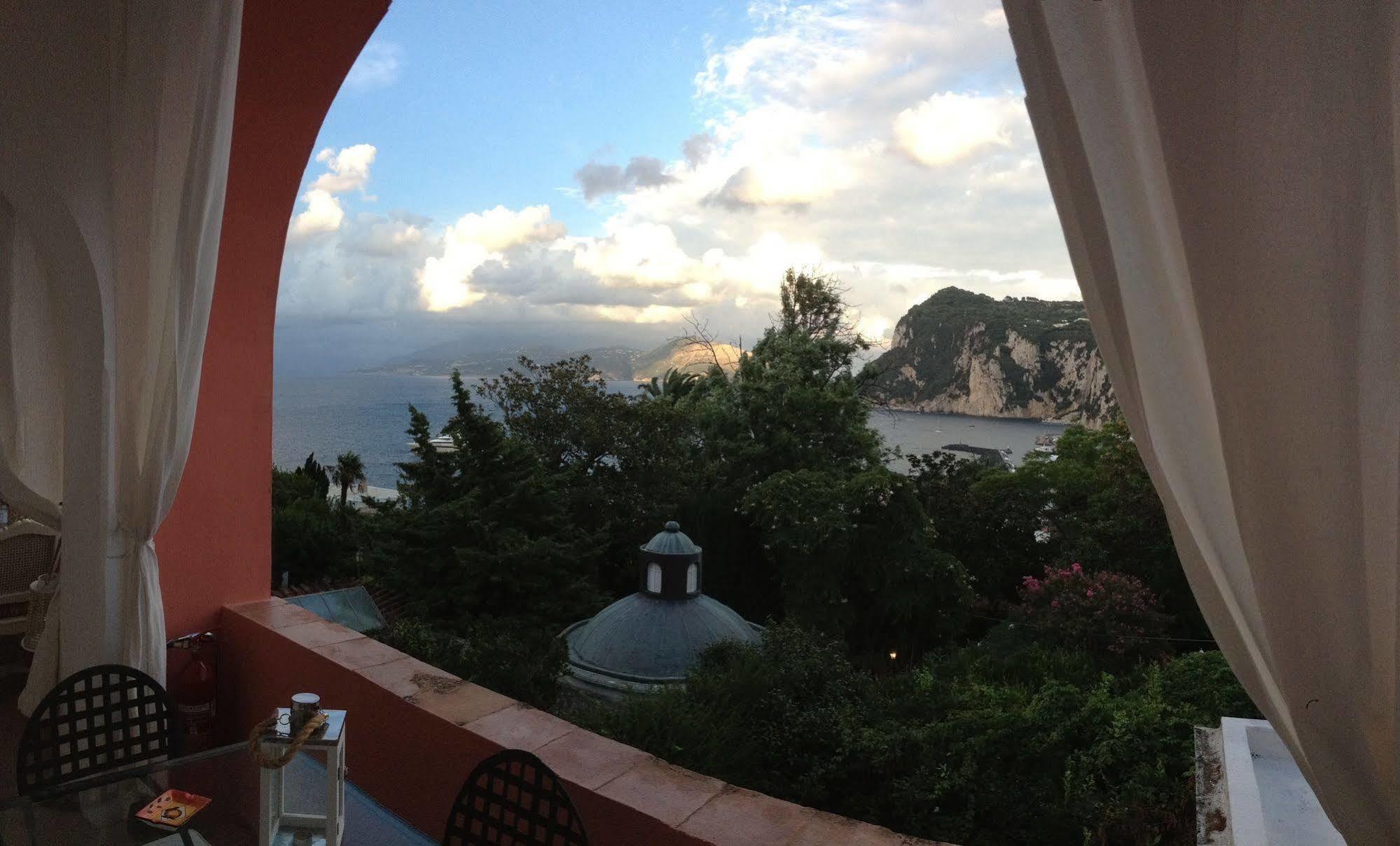 Capri Villa Bismarck Екстериор снимка
